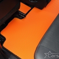 Коврики текстильные на Toyota Sienta II пр.руль (2015->)