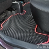 Коврики текстильные на Toyota Ractis I пр.руль 2WD (2005-2010) 